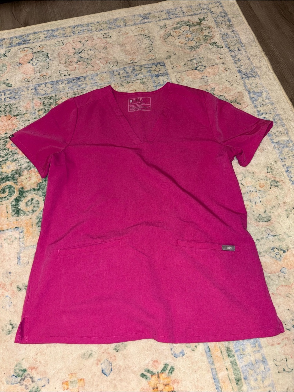 Figs 2 pocket Scrub Top